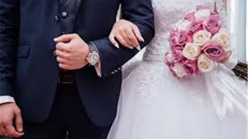 العروسان حضرا والمأذون غاب.. كواليس أغرب زفاف سياحي في مصر