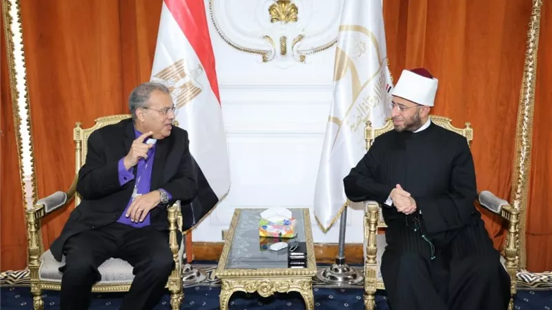 وزير الأوقاف يستقبل رئيس الطائفة الإنجيلية للتهنئة بعيد الأضحى