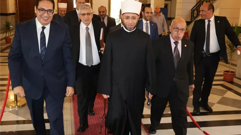 وزير الأوقاف من جامعة القاهرة: لا نهضة بدون وعي ولا علم بلا سلوك