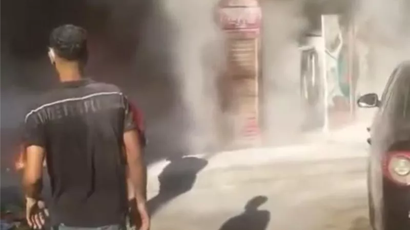 حريق يلتهم محل تجاري في منطقة السيوف بالإسكندرية بسبب ماس كهربائي