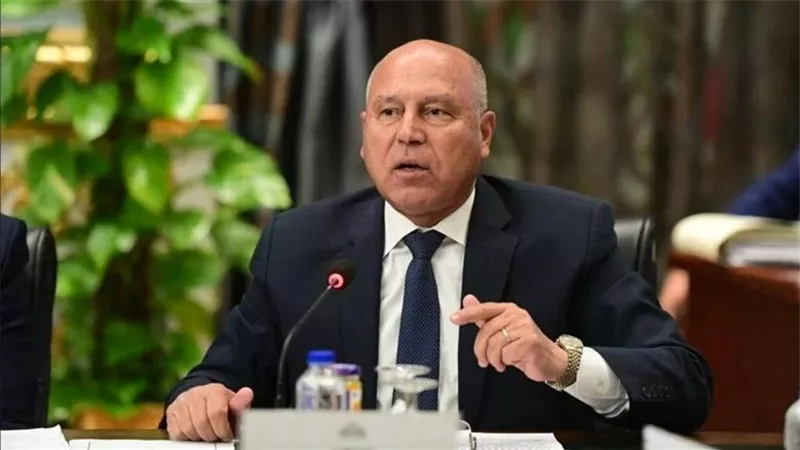 النقل تطلق أول أتوبيس برمائي سياحي في مصر قبل نهاية 2025 