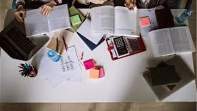 نصائح لطلاب الثانوية العامة.. تنظيم الوقت والهدوء النفسي طريقك للتفوق