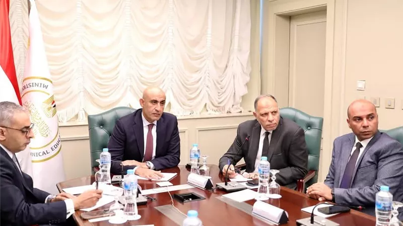 وزير التعليم يتابع استعدادات المديريات التعليمية لعقد امتحانات الثانوية العامة