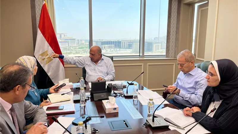  وزير الكهرباء يوجه برفع درجة الاستعداد ومتابعة استقرار التغذية الكهربائية
