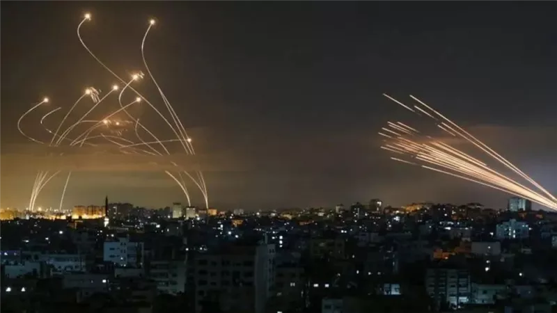 ليلة رعب في إسرائيل.. قصف إيراني لتل أبيب ومستوطنات.. صور 