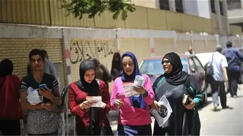 بسبب ارتفاع درجات الحرارة.. مطالب بتوفير مراوح داخل لجان الثانوية العامة 2026 