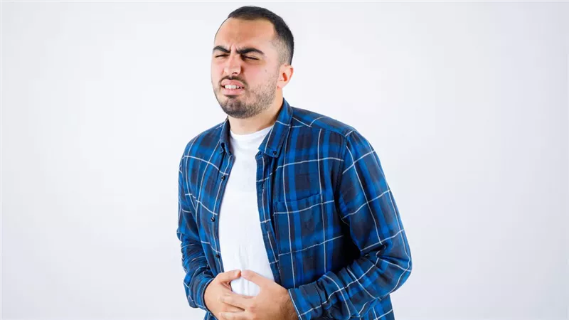 أبرزها الكراوية والنعناع.. 5 علاجات منزلية سريعة لتخفيف الغازات