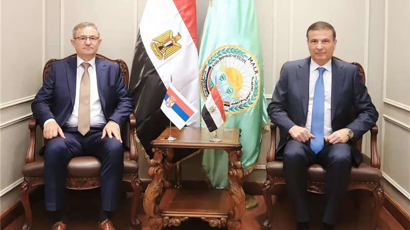 وزير الزراعة الصربي يتفقد عددا من التجارب والمشروعات المتميزة بمصر