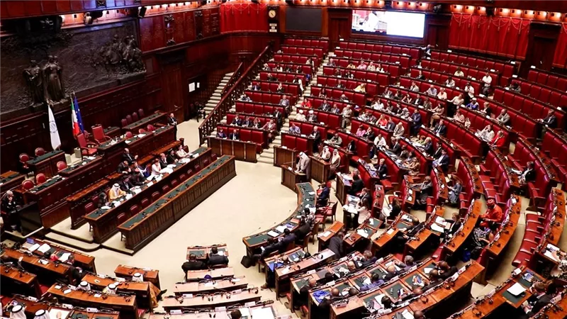 رئيس البرلمان العربي يطالب بإطلاق ميثاق برلماني دولي لتجريم ازدراء الأديان
