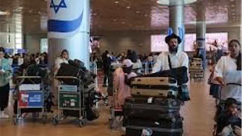 هئية البث الإسرائيلية تكشف أرقام مرعبة لهجرة الإسرائليين بسبب حرب إيران