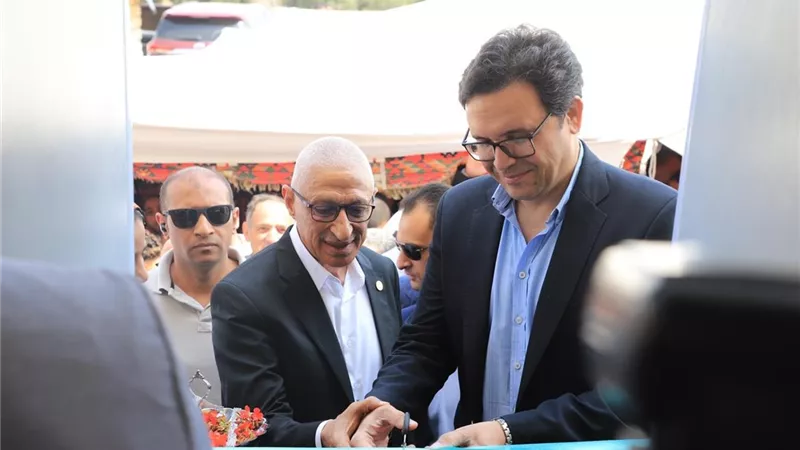 وزير الثقافة ومحافظ شمال سيناء يفتتحان بيت ثقافة قاطية بعد تطويره