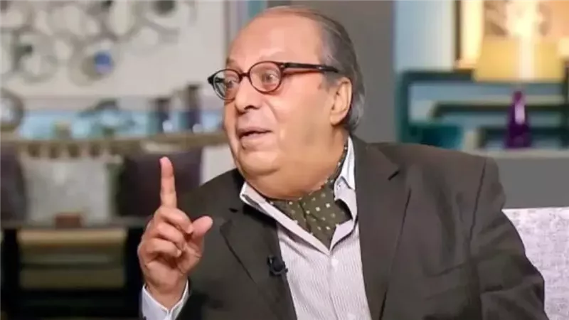 أسامة عباس: لم أشعر بالأمان في الفن.. وبدأت ممثلًا صدفةً