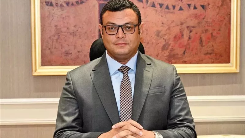 وزير الإسكان: الانتهاء من مركز شباب نموذجي بمدينة بدر وتسليمه للشباب والرياضة