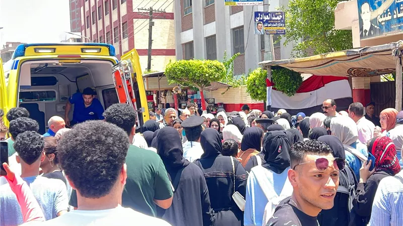 7 حالات إغماء بين طلاب الثانوية ببني سويف أثناء امتحاني الفيزياء والتاريخ