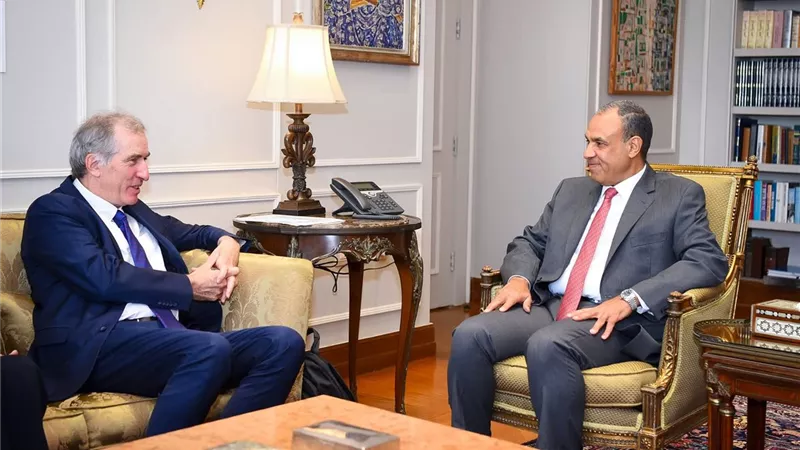 وزير الخارجية والهجرة يستقبل الممثل الخاص للاتحاد الأوروبي لعملية السلام في الشرق الأوسط