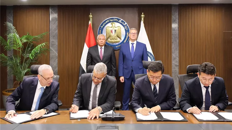 تنفيذ مجمع صناعي لإنتاج حامض الفسفوريك مع تحالف صيني بهضبة أبو طرطور