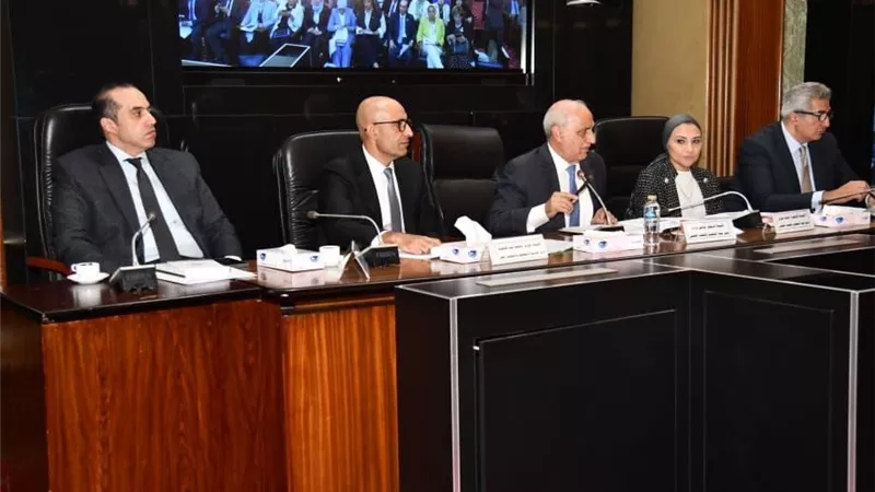عبد اللطيف يستعرض مشروع تعديل قانون التعليم وشهادة البكالوريا أمام لجنة التعليم بالنواب