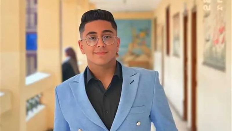 تعليم القليوبية يهنئ الطالب فلوباتير عماد  الأول على الشهادة الإعدادية بالمحافظة