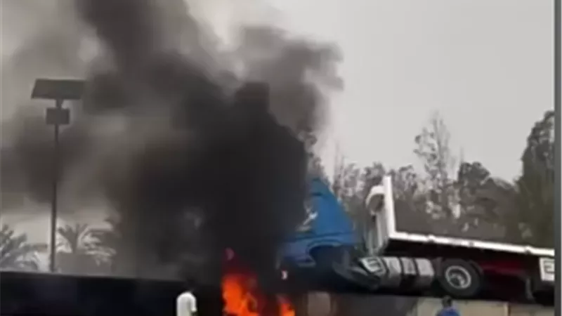 حريق ضخم يلتهم 