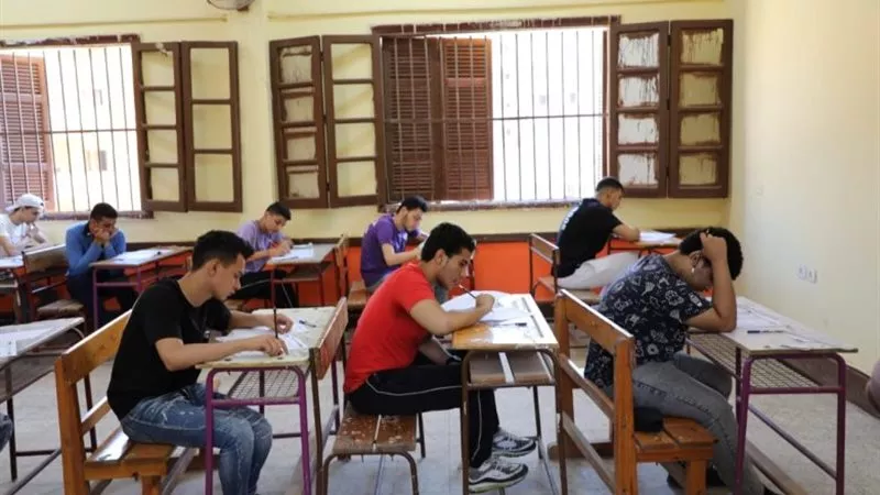 استعد للامتحان.. 10 أسئلة متوقعة في فيزياء الثانوية العامة