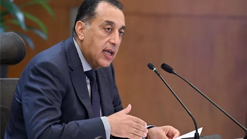 مدبولي يستعرض تقرير 