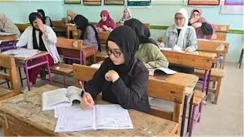 نموذج إجابة الرياضيات البحتة لطلاب الثانوية العامة النظام الجديد