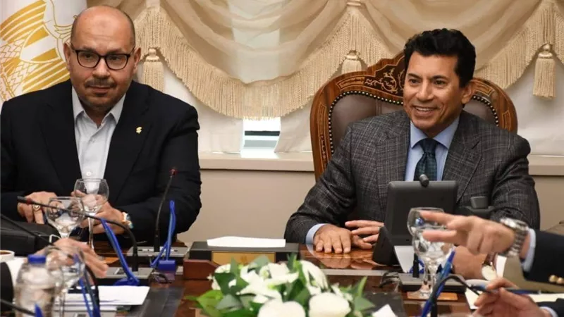وزير الشباب والرياضة يشيد بدور اللجنة الأولمبية المصرية في إنجاز تعديلات قانون الرياضة