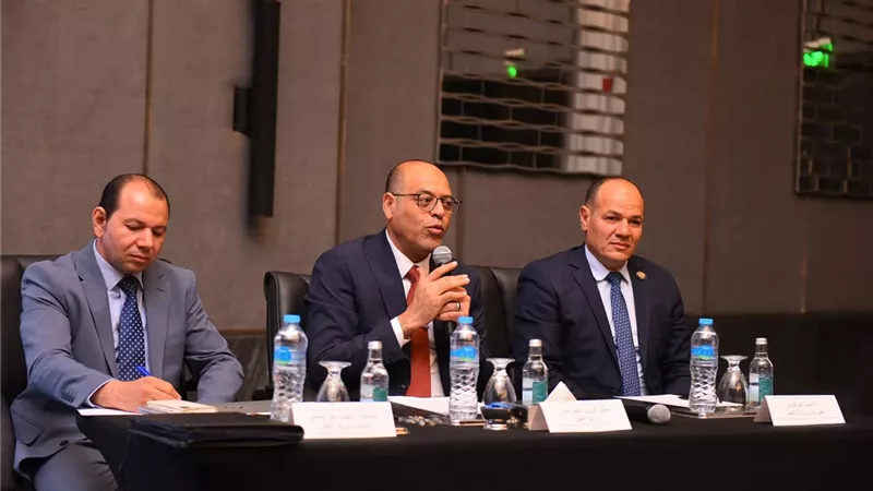 وزير العمل: قانون العمل الجديد يُحقق العدالة والتوزان بين صاحب العمل والعامل في 
