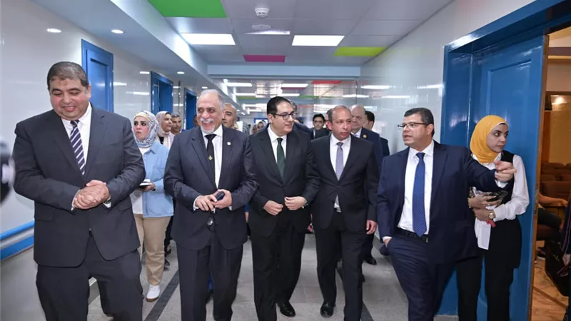 أمانة العاصمة بمستقبل وطن تسلم وحدة الغسيل البرتوني لمستشفى أبو الريش للأطفال