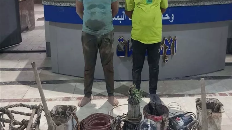 القبض على عاملين أثناء تنقيبهما عن الآثار داخل عقار سكني في البساتين