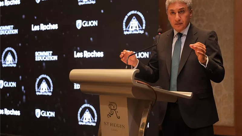 وزير السياحة والآثار للسفراء والقناصل الجدد: ملتزمون بالحفاظ على التراث والتاريخ المصري