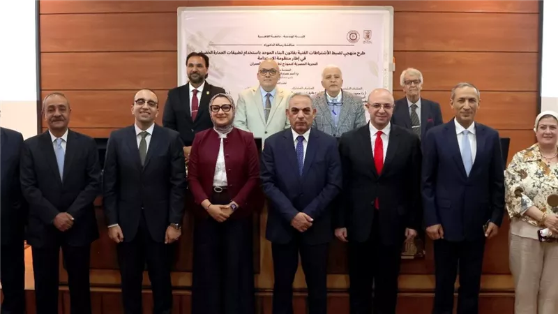 محافظ الإسماعيلية يهنئ نائبه لحصوله على درجة الدكتوراه في فلسفة الهندسة المعمارية