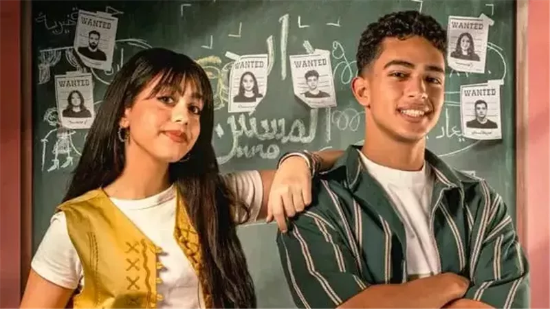 قبل أيام من عرضه.. ياسمينا العبد تروج لشخصيتها في مسلسل خمسين خمسين