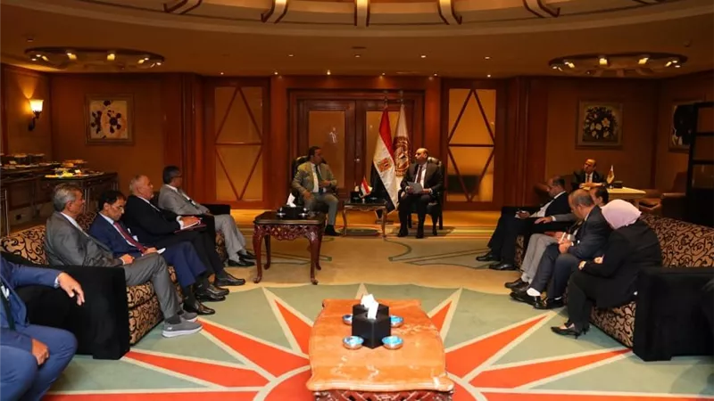 وزير العمل ونظيره الليبي يبحثان دعم التعاون في مجالات العمل والتشغيل