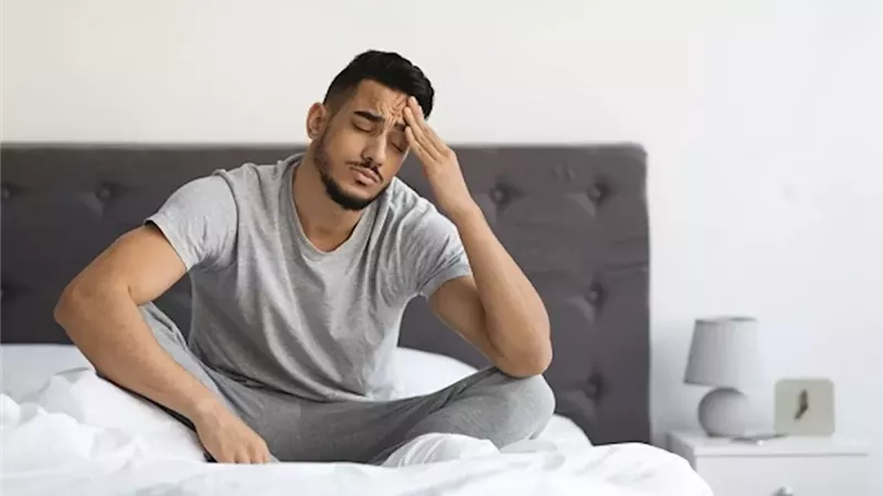 ثقل الصباح وقلة الحماس.. إشارات خفية تكشف انخفاض الطاقة النفسية
