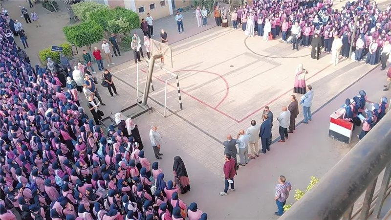 تعليم المنيا تمنع التصوير داخل المدارس وتضع ضوابط جديدة للتصوير والنشر الإعلامي
