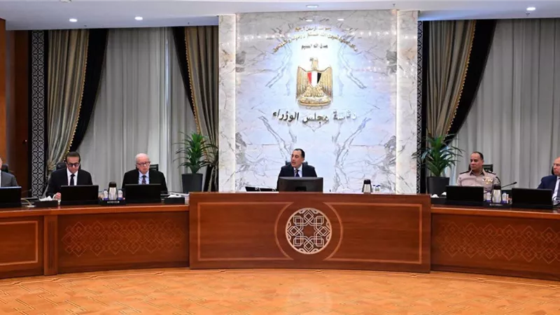 رئيس الوزراء: هدف مؤتمر أكتوبر الذي كلف به الرئيس الرد على تساؤلات الرأي العام