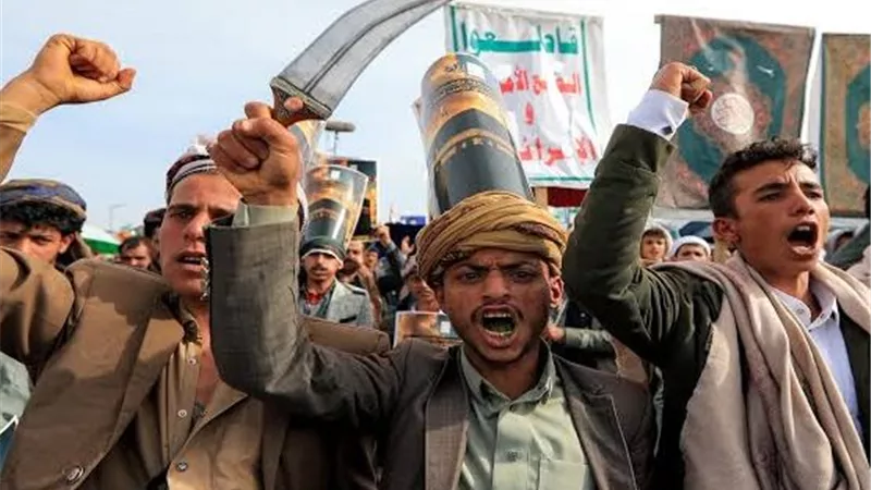 لقاء سري في عُمان.. الحوثيون يبعثون برسالة طمأنة إلى واشنطن بشأن السفن الأمريكية 