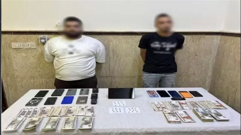 عبر تطبيقات التقسيط الإلكتروني..  ضبط عاطلين استوليا على أموال المواطنين