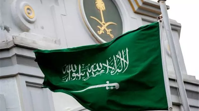 السعودية تستعيد خط شرق غرب تدريجيًا.. نصف السعة خلال أيام وكامل الطاقة خلال 6 أسابيع