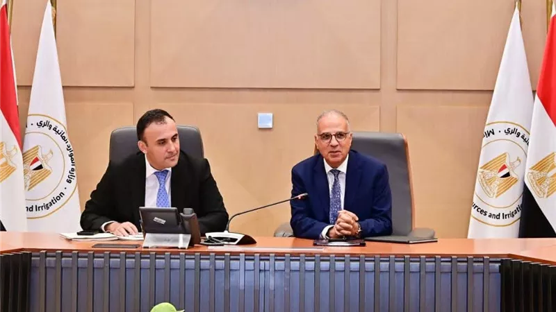 سويلم يبحث مع نائب رئيس وزراء أوزبكستان تفعيل مشروعات التعاون المائي