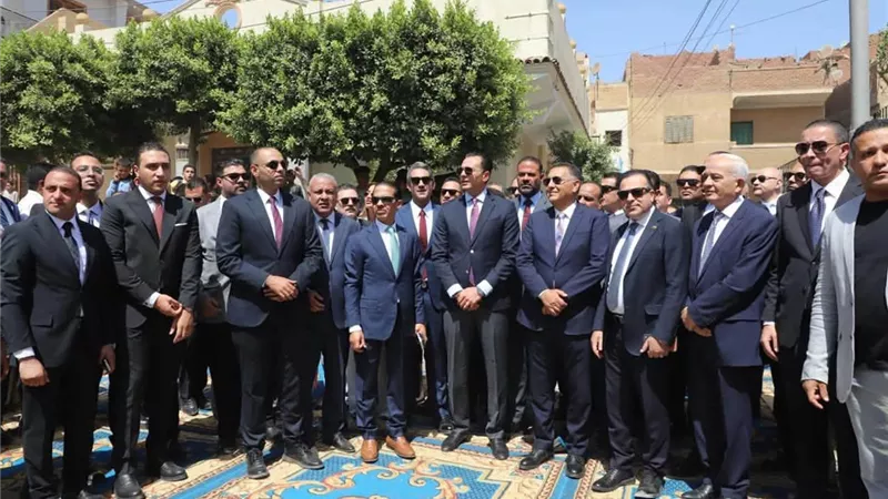 «مستقبل وطن» يبدأ جولاته بالمحافظات.. مبادرات لتطوير المدارس ودعم غير القادرين وتجهيز 3000 عروس