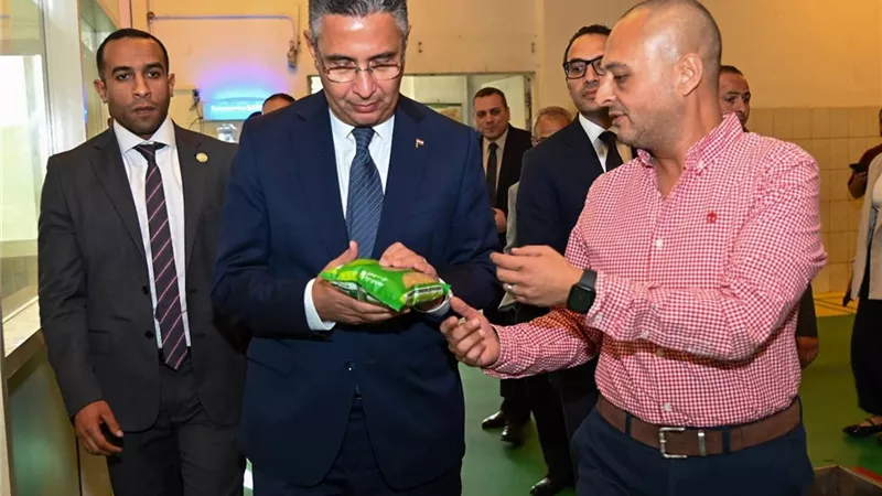 وزير التموين يزور بنك الطعام المصري ويؤكد أهمية الشراكة مع المجتمع المدني