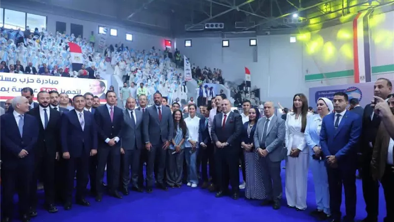 تنفيذا لتوجيهات الرئيس.. مستقبل وطن يواصل حضوره الميداني لخدمة المواطنين ودعم الفئات الأولى بالرعاية في القليوبية