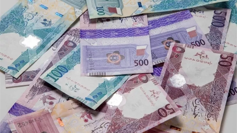 سعر الريال القطري يتراجع خلال أسبوع.. انخفاض يصل إلى 10 قروش بالبنوك المصرية