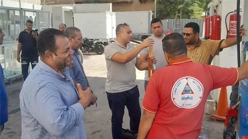 هل خُلط الوقود بالمياه داخل محطات بني سويف؟.. التموين تكشف الحقيقة كاملة