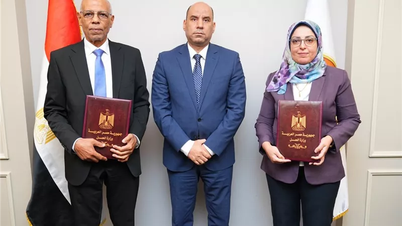 وزير العمل يشهد توقيع بروتوكول تعاون مع 