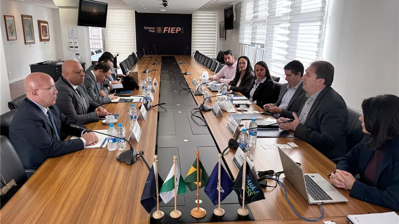 اقتصادية قناة السويس تبحث التعاون اللوجستي مع ولاية بارانا البرازيلية