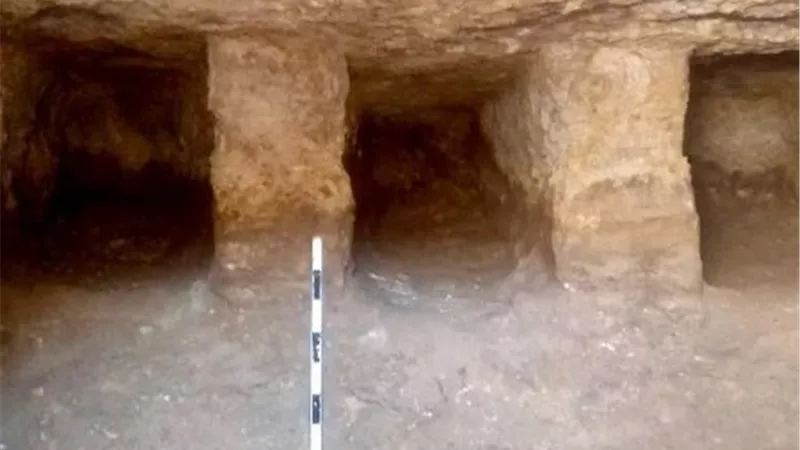 اكتشاف مقابر منحوتة في الصخر بـ«تل اليهودية» بالقليوبية.. تفاصيل الكشف الأثري الجديد