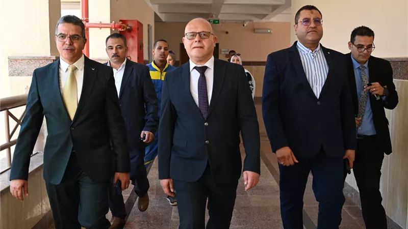 رئيس جامعة سوهاج: نبدأ عامنا الدراسي الثاني بخطى ثابتة وبثقة كبيرة